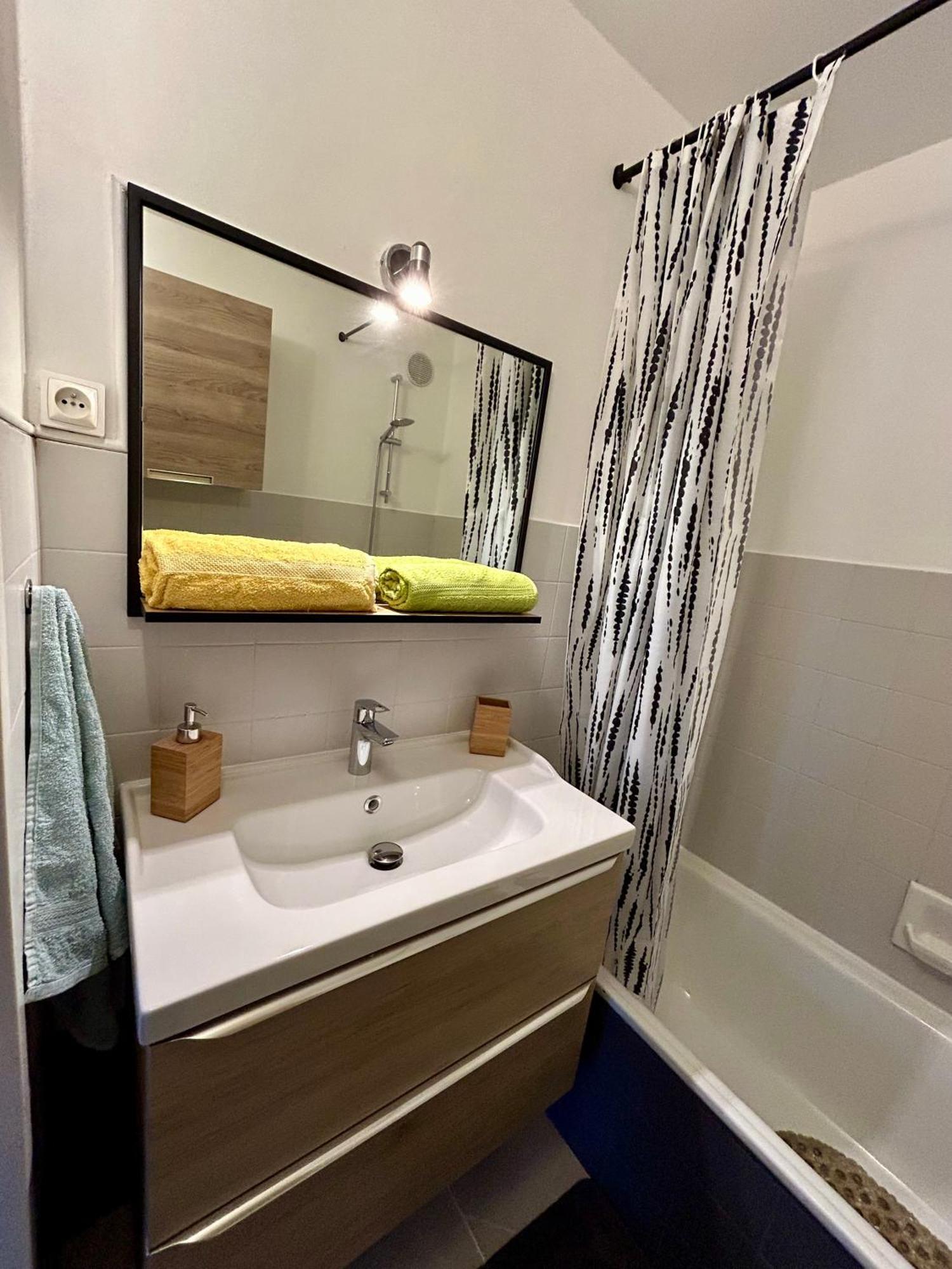Cocoon vue Mer ☆ en face du Port de Golfe-Juan ☆ Eksteriør bilde